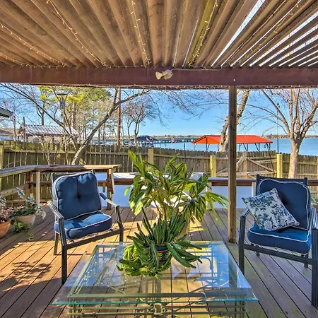 Pet-Friendly Heronshide Cottage with Water Views